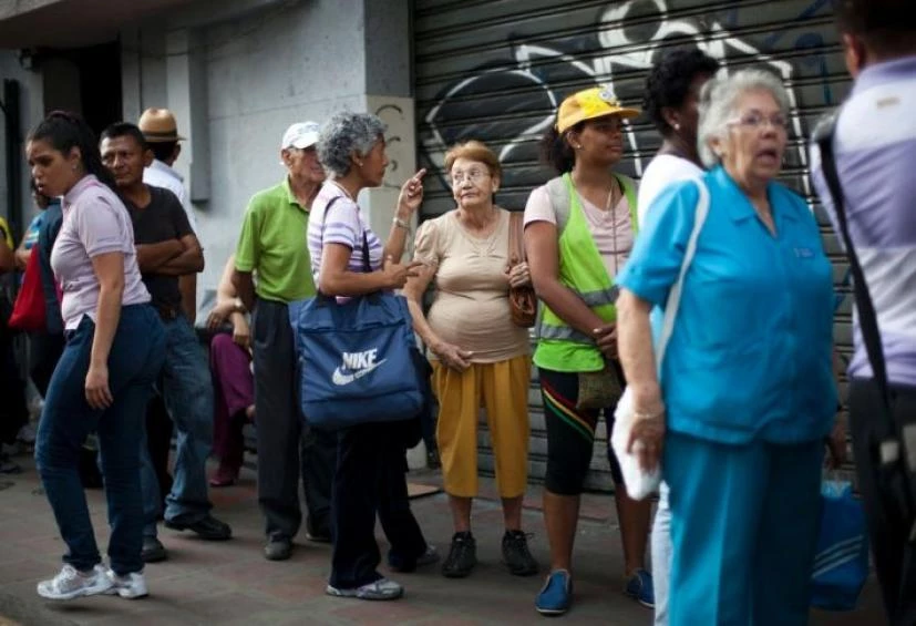 Βενεζουέλα: Χωρίς τρόφιμα και φάρμακα οι πολίτες – Ηχηρή απεργία προγραμματίζεται για την Τρίτη